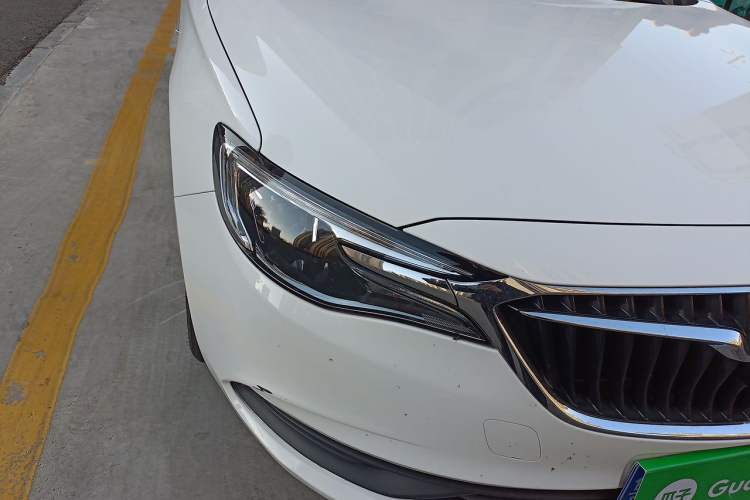 Used Buick GT 2021 Revised Version Flagship 1.5L Automatic Elite Edition Right Front Headlight