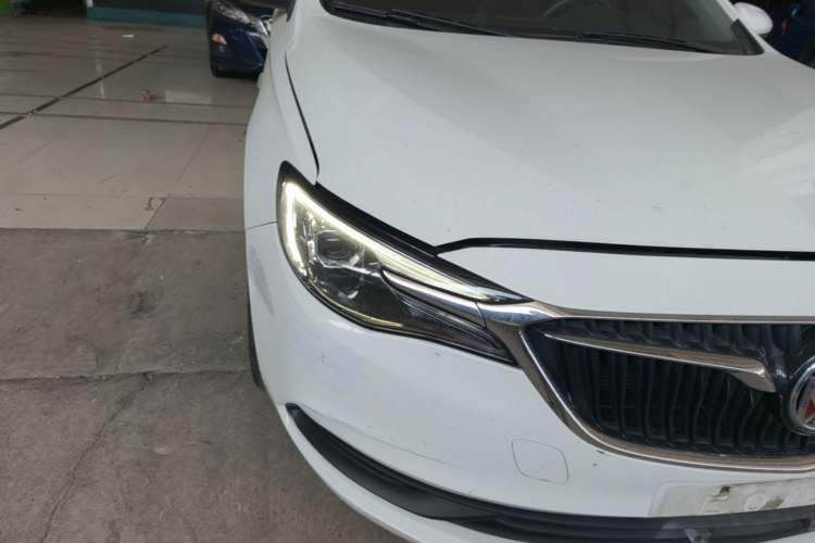 Used Buick GT 2021 Revised Version Flagship 1.5L Automatic Elite Edition Right Front Headlight