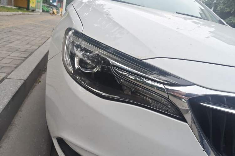 Used Buick GT 2021 Exemplar 1.5L Automatic Elite Version Right Front Headlight