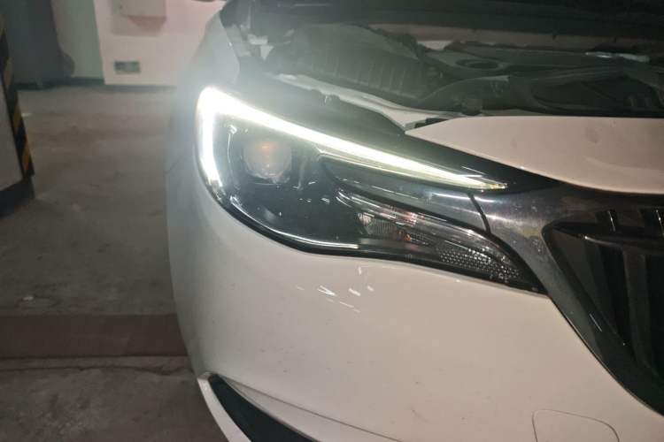 Used Buick GT 2021 Exemplar 1.5L Automatic Elite Version Right Front Headlight