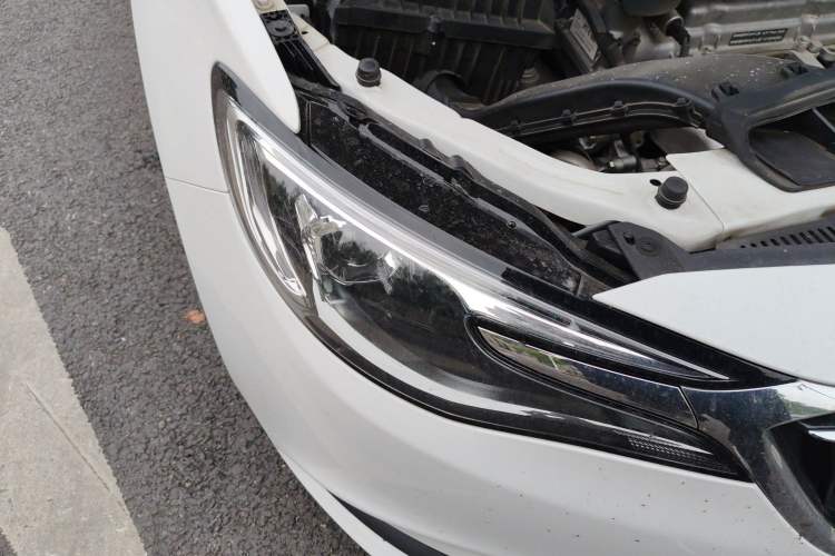 Used Buick GT 2021 Revised Version Flagship 1.5L Automatic Elite Edition Right Front Headlight