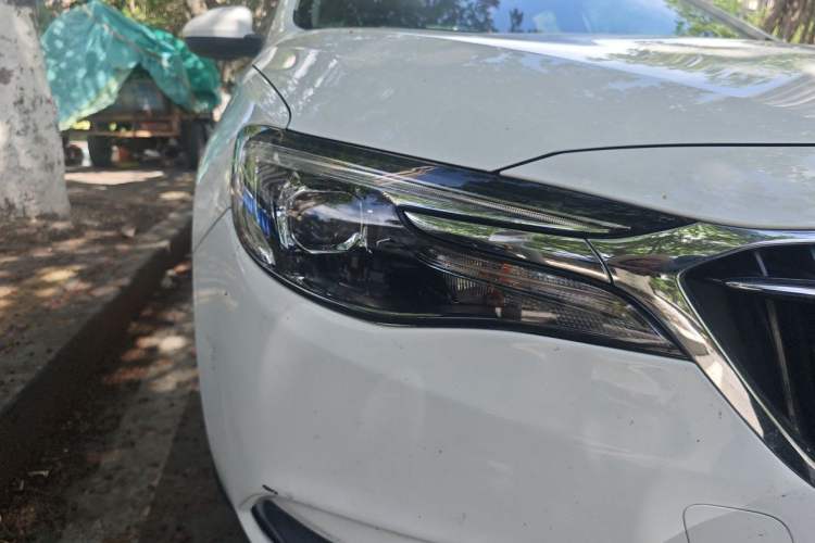 Used Buick GT 2021 Revised Version Flagship 1.5L Automatic Elite Edition Right Front Headlight