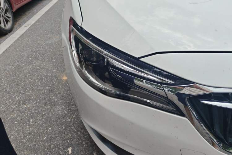 Used Buick GT 2021 Revised Version 1.3T Automatic Mild Hybrid Elite Edition Right Front Headlight