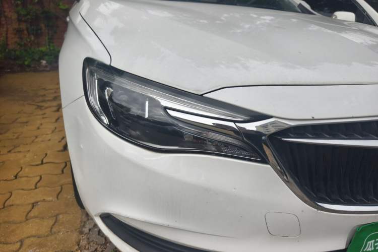Used Buick GT 2021 Revised Version 1.3T Automatic Mild Hybrid Elite Edition Right Front Headlight