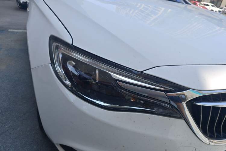 Used Buick GT 2021 Revised Version Flagship 1.5L Automatic Entry-Level Trim Right Front Headlight
