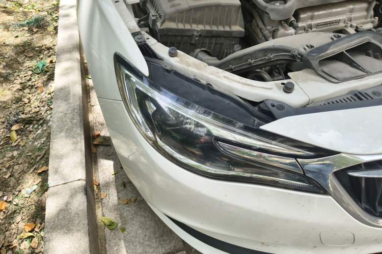 Used Buick GT 2021 Exemplar 1.5L Automatic Elite Version Right Front Headlight
