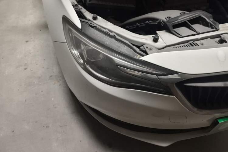 Used Buick GT 2021 Revised Version Flagship 1.5L Automatic Elite Edition Right Front Headlight