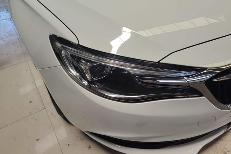 Used Buick GT 2021 Exemplar 1.5L Automatic Elite Version Right Front Headlight