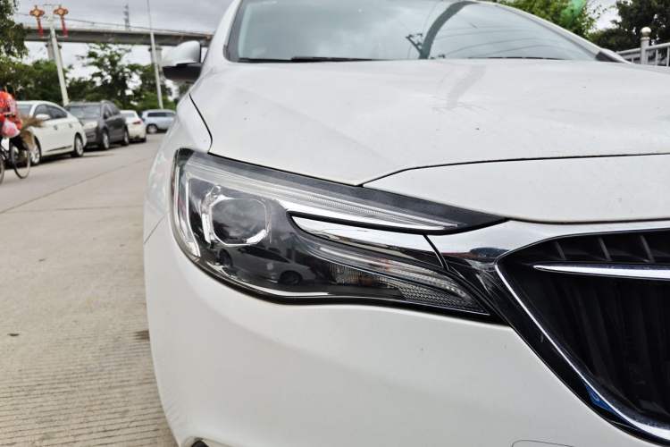 Used Buick GT 2021 Revised Version Flagship 1.5L Automatic Elite Edition Right Front Headlight
