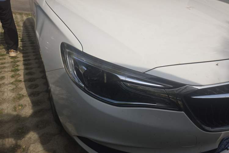Used Buick GT 2021 Revised Version 1.3T Automatic Mild Hybrid Elite Edition Right Front Headlight
