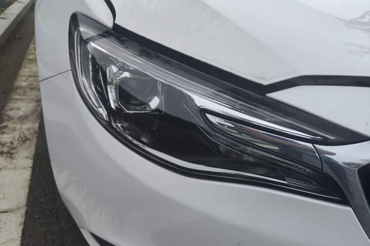Used Buick GT 2021 Revised Version Flagship 1.5L Automatic Elite Edition Right Front Headlight