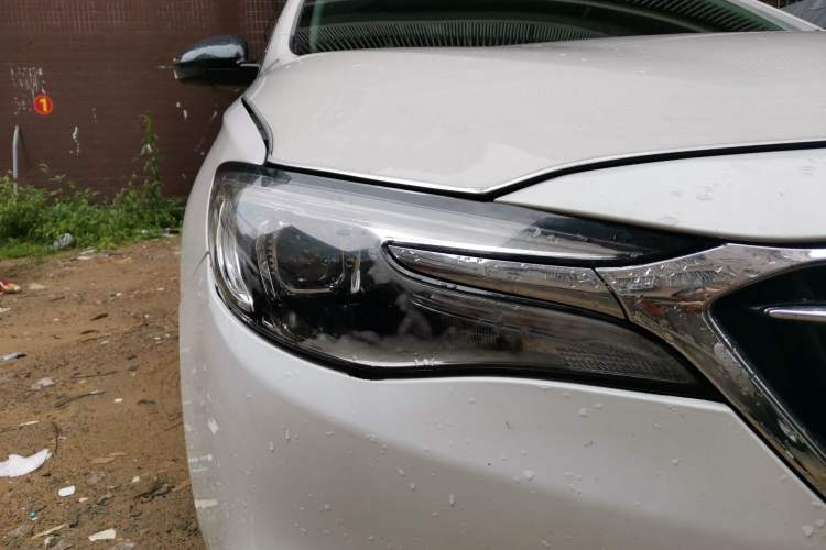 Used Buick GT 2021 Revised Version Flagship 1.5L Automatic Elite Edition Right Front Headlight