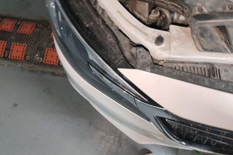 Used Buick GT 2021 Revised Version Flagship 1.5L Automatic Elite Edition Right Front Headlight