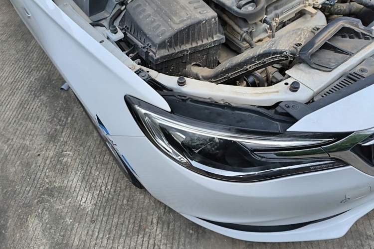 Used Buick GT 2021 Revised Version Flagship 1.5L Automatic Elite Edition Right Front Headlight