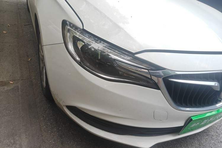 Used Buick GT 2021 Exemplar 1.5L Automatic Elite Version Right Front Headlight