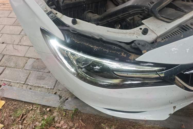 Used Buick GT 2021 Revised Version Flagship 1.5L Automatic Elite Edition Right Front Headlight