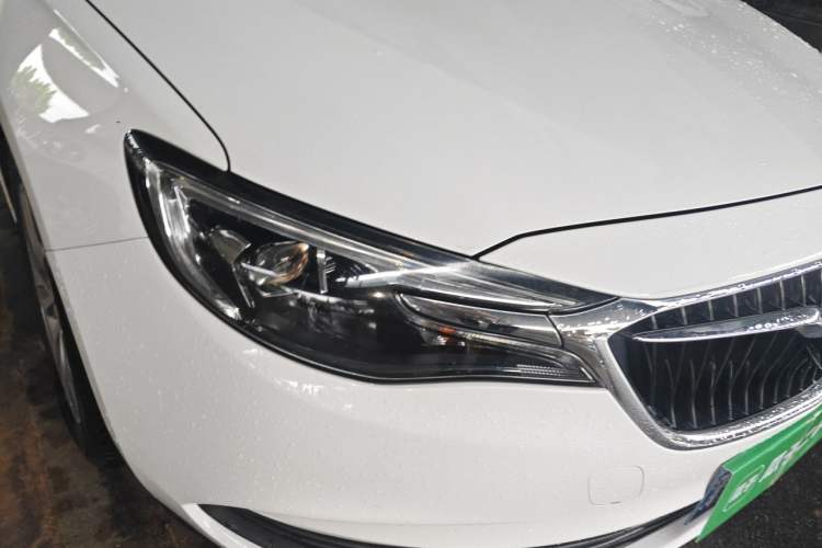 Used Buick GT 2021 1.3T Automatic Mild Hybrid Elite Version Right Front Headlight