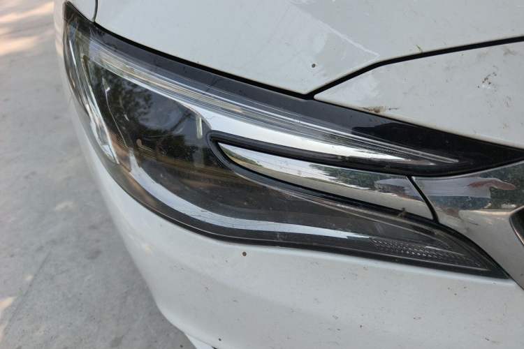 Used Buick GT 2021 Revised Version 1.3T Automatic Mild Hybrid Elite Edition Right Front Headlight