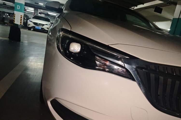 Used Buick GT 2021 Revised Version Flagship 1.5L Automatic Elite Edition Right Front Headlight