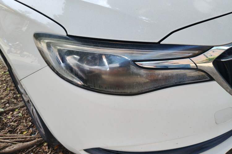 Used Buick GT 2021 1.3T Automatic Mild Hybrid Elite Version Right Front Headlight