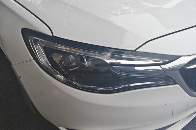 Used Buick GT 2021 Revised Version Flagship 1.5L Automatic Elite Edition Right Front Headlight