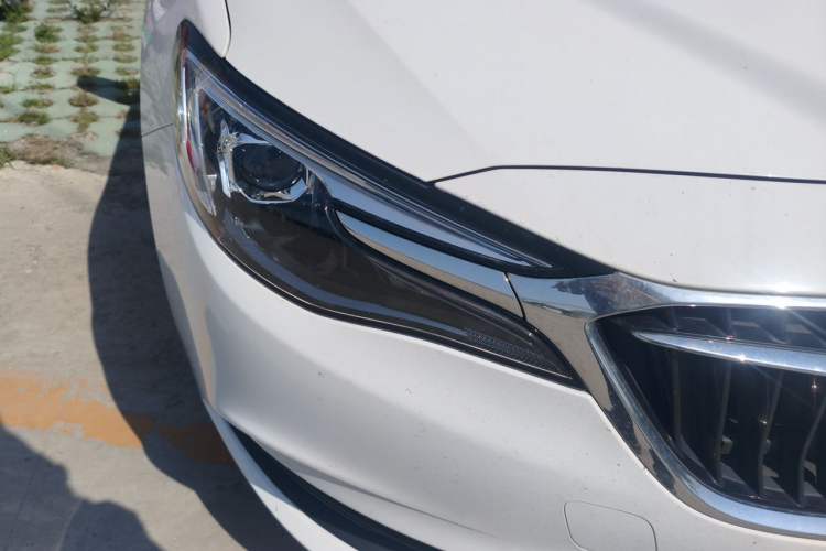Used Buick GT 2021 Revised Version Flagship 1.5L Automatic Elite Edition Right Front Headlight