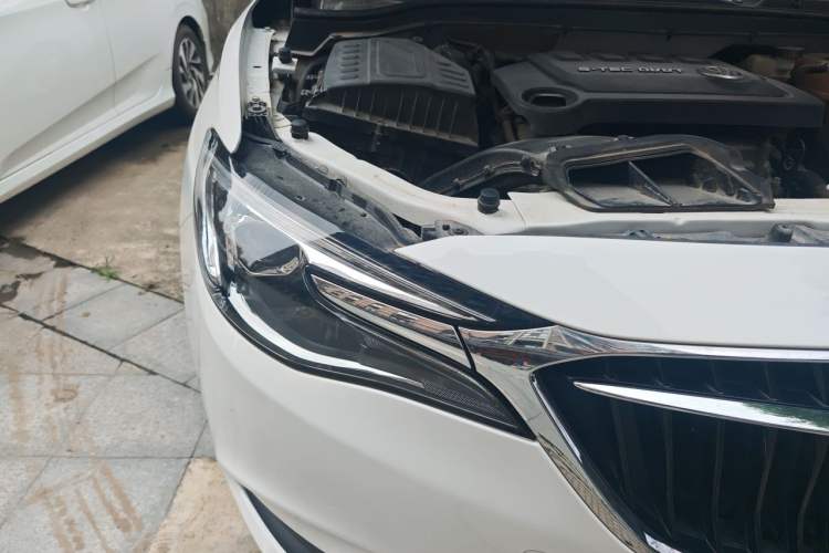 Used Buick GT 2021 Revised Version Flagship 1.5L Automatic Elite Edition Right Front Headlight