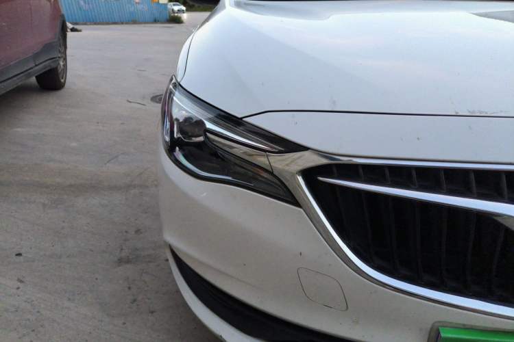 Used Buick GT 2021 Revised Version Flagship 1.5L Automatic Elite Edition Right Front Headlight