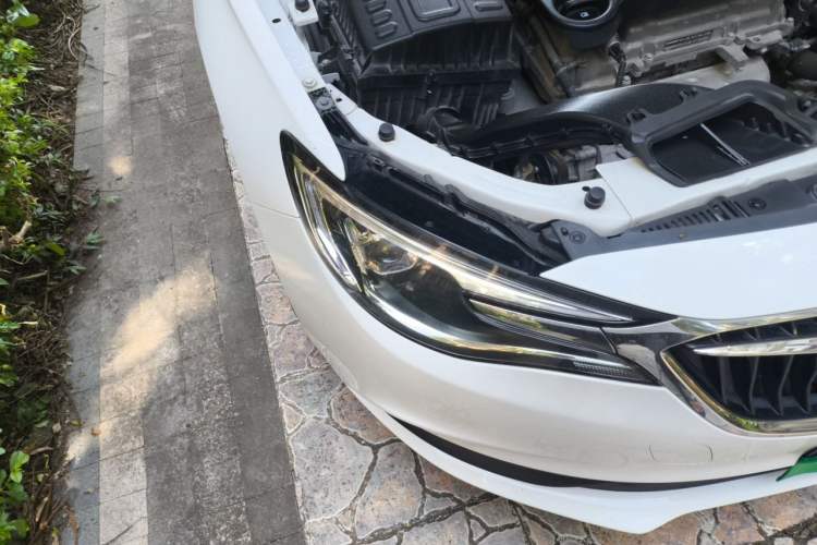 Used Buick GT 2021 Revised Version Flagship 1.5L Automatic Elite Edition Right Front Headlight