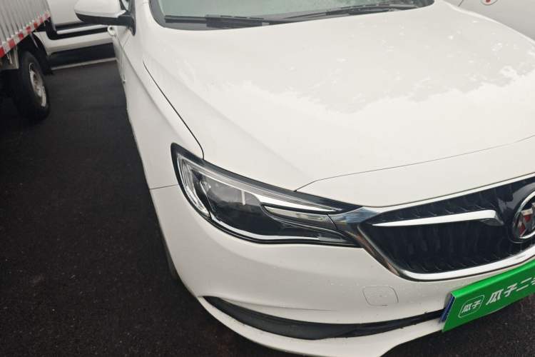 Used Buick GT 2021 Revised Version 1.3T Automatic Mild Hybrid Elite Edition Right Front Headlight