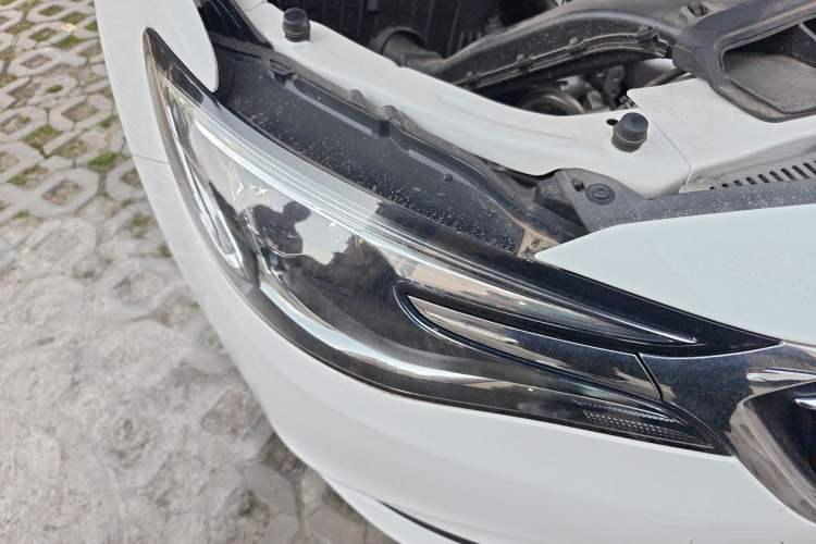 Used Buick GT 2021 Revised Version Flagship 1.5L Automatic Elite Edition Right Front Headlight