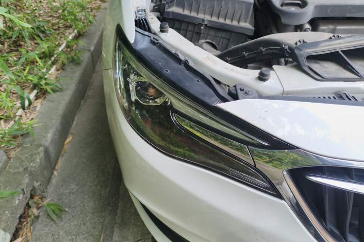 Used Buick GT 2021 Revised Version Flagship 1.5L Automatic Elite Edition Right Front Headlight