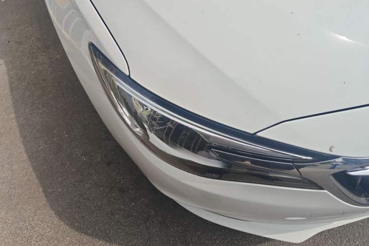 Used Buick GT 2021 Revised Version Flagship 1.5L Automatic Elite Edition Right Front Headlight