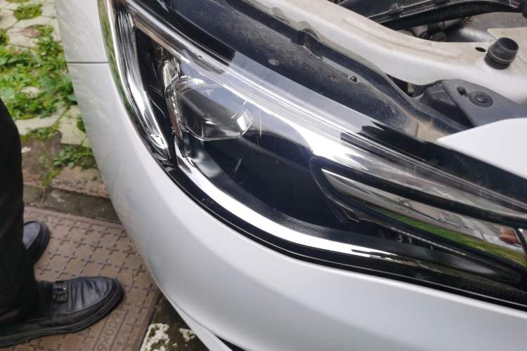 Used Buick GT 2021 Revised Version Flagship 1.5L Automatic Elite Edition Right Front Headlight