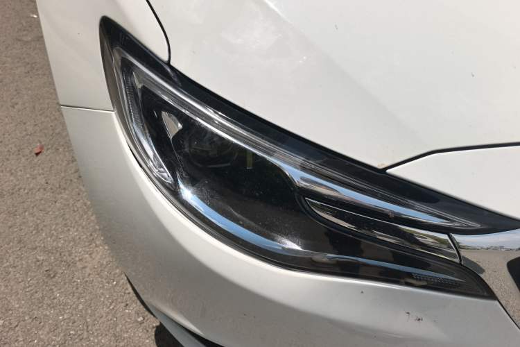 Used Buick GT 2021 Revised Version Flagship 1.5L Automatic Elite Edition Right Front Headlight