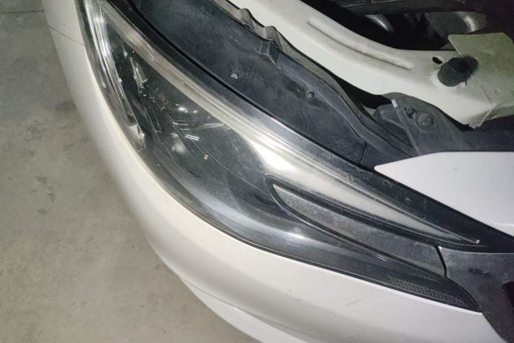 Used Buick GT 2021 Revised Version Flagship 1.5L Automatic Elite Edition Right Front Headlight