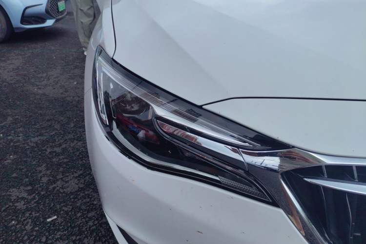 Used Buick GT 2021 Revised Version Flagship 1.5L Automatic Entry-Level Trim Right Front Headlight