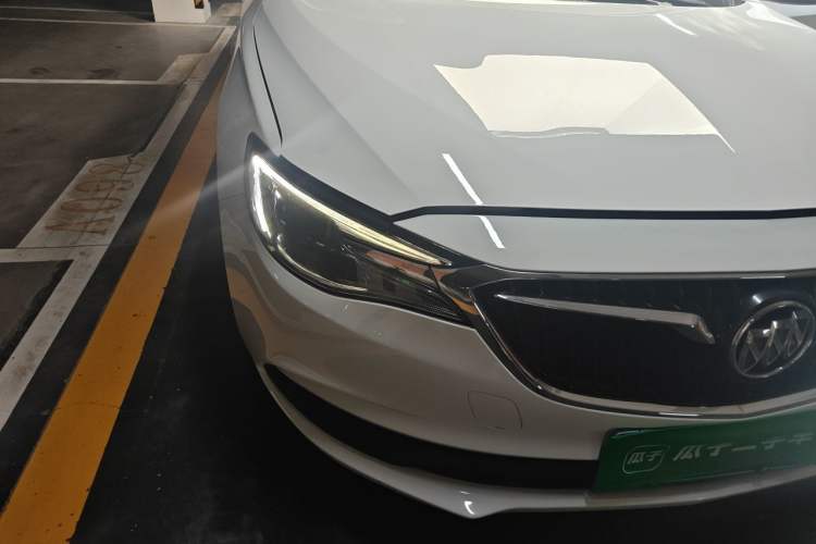 Used Buick GT 2021 Exemplar 1.5L Automatic Elite Version Right Front Headlight