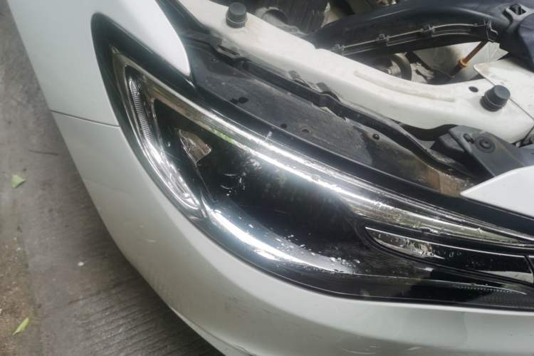 Used Buick GT 2021 Exemplar 1.5L Automatic Elite Version Right Front Headlight