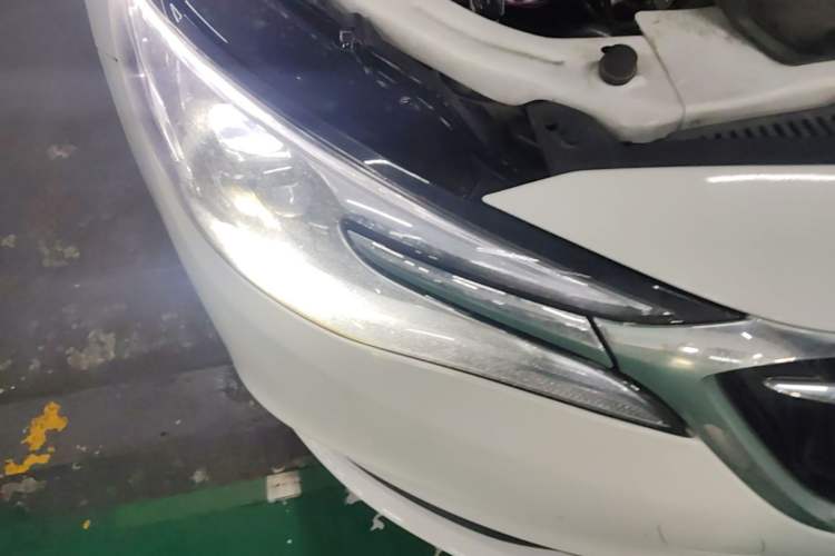 Used Buick GT 2021 Revised Version Flagship 1.5L Automatic Elite Edition Right Front Headlight
