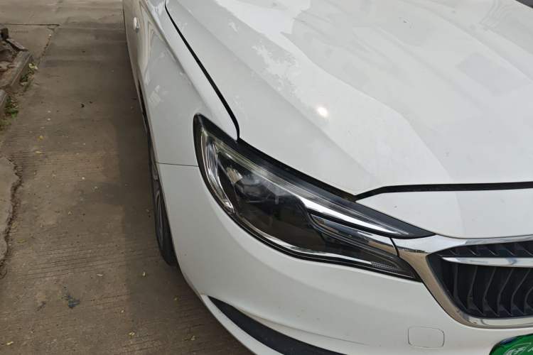 Used Buick GT 2021 1.3T Automatic Mild Hybrid Elite Version Right Front Headlight