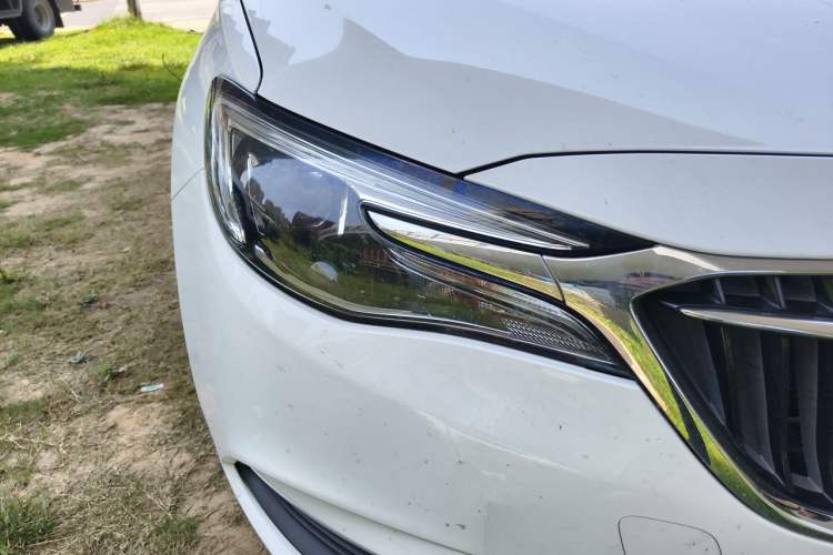 Used Buick GT 2021 1.3T Automatic Mild Hybrid Elite Version Right Front Headlight