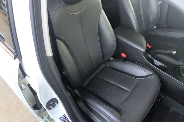 Used Buick GT 2021 Revised Version Flagship 1.5L Automatic Entry-Level Trim Right Front Seat