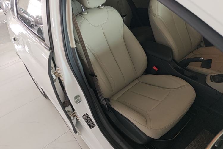 Used Buick GT 2021 Exemplar 1.5L Automatic Elite Version Right Front Seat