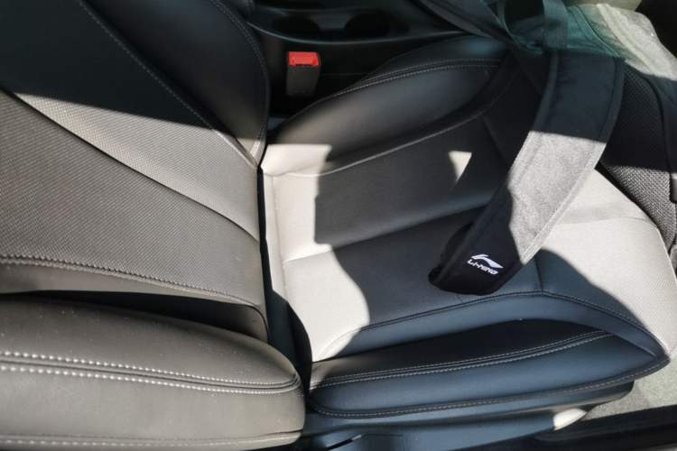 Used Buick GT 2021 Revised Version Flagship 1.5L Automatic Elite Edition Right Front Seat