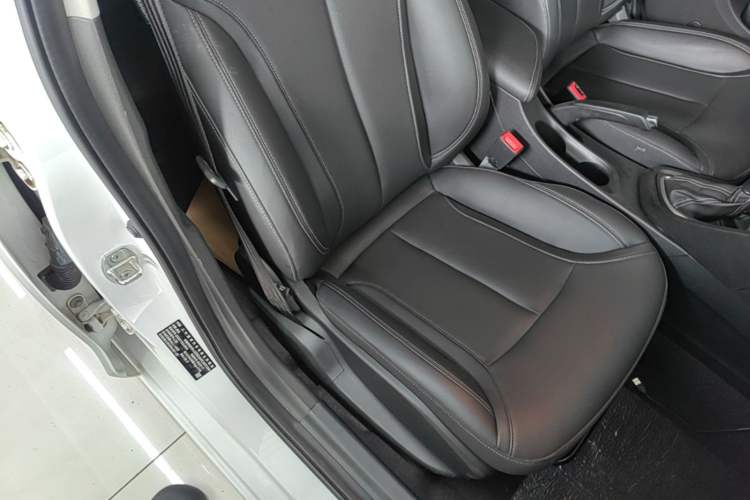 Used Buick GT 2021 Revised Version Flagship 1.5L Automatic Elite Edition Right Front Seat