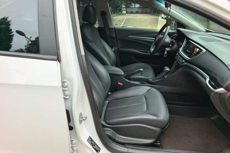 Used Buick GT 2021 Revised Version Flagship 1.5L Automatic Elite Edition Right Front Seat