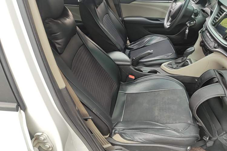 Used Buick GT 2021 Exemplar 1.5L Automatic Elite Version Right Front Seat