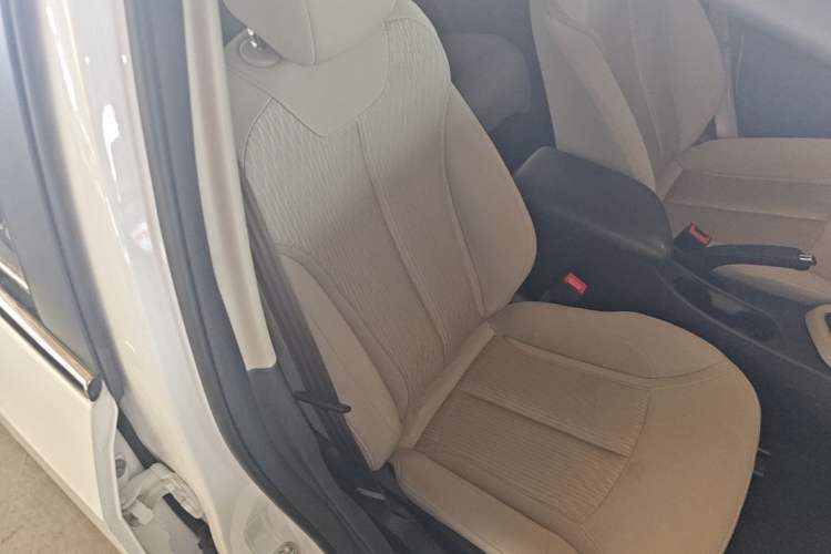 Used Buick GT 2021 Exemplar 1.5L Automatic Entry-Level Trim Right Front Seat