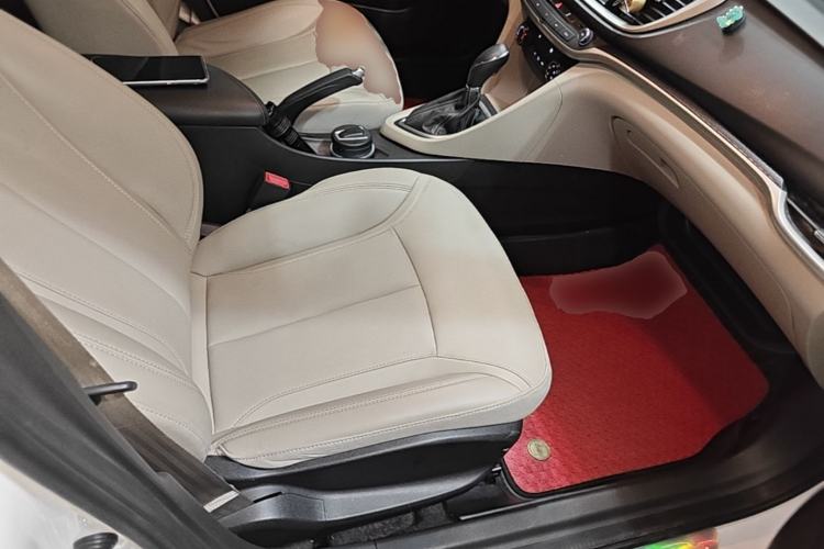 Used Buick GT 2021 Exemplar 1.5L Automatic Elite Version Right Front Seat